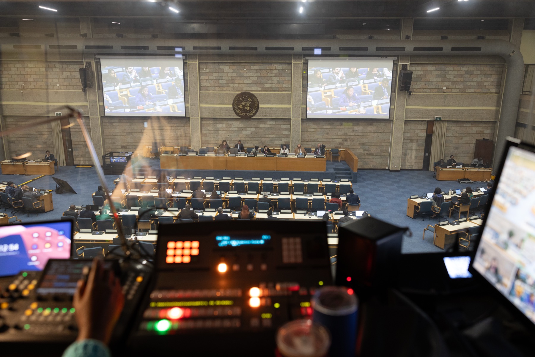 United Nations 10